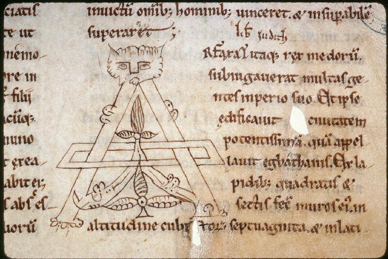 Amiens, Bibl. mun., ms. 0013, f. 105 - vue 3