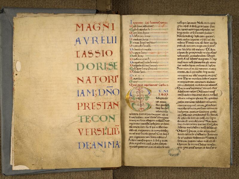 Boulogne-sur-Mer, Bibl. mun, ms. 0067, f. 001v-002 - vue 2