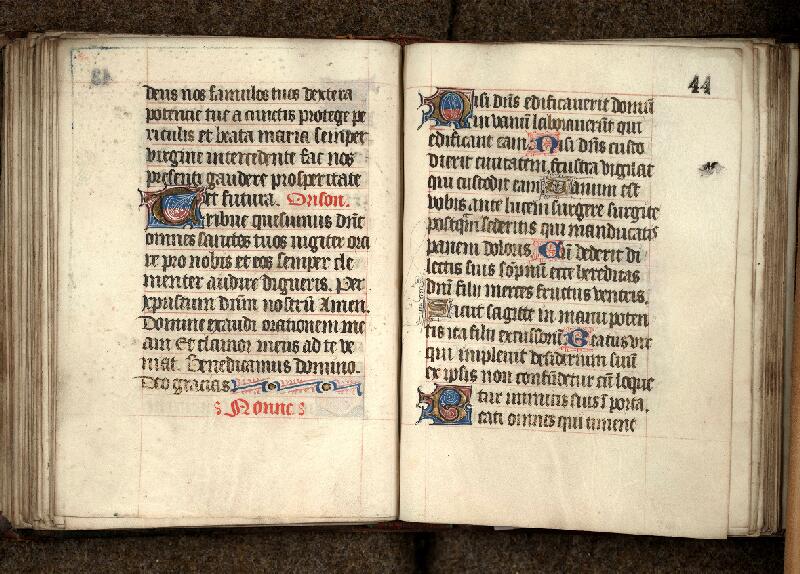 Douai, Bibl. mun., ms. 0185, f. 043v-044