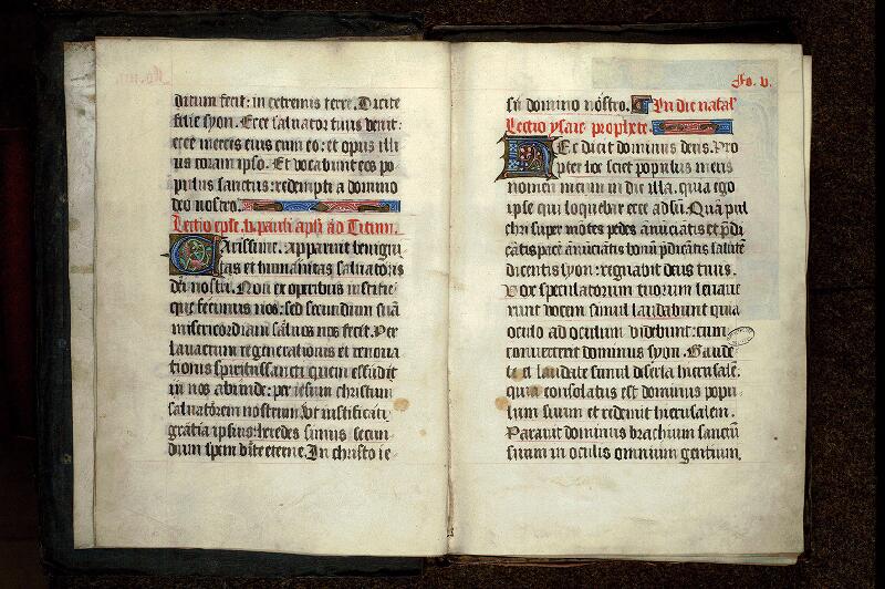 Paris, Bibl. de l'Institut de France, ms. 1559, f. 004v-005